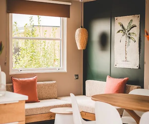 Regenbogen Kamp alanı *